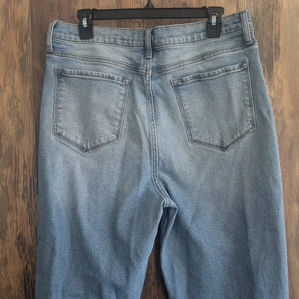 Cello Destroyed Mom Straight Jeans 17/33